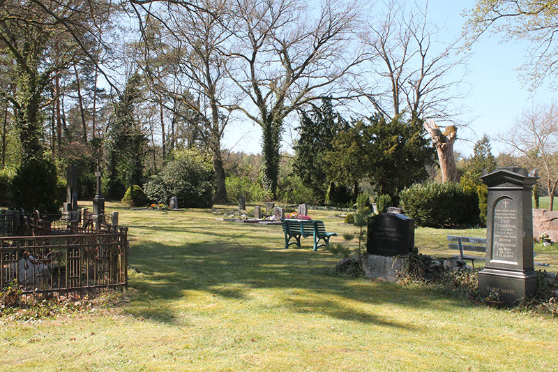 Der Borker Friedhof nach der Versch&ouml;nerung